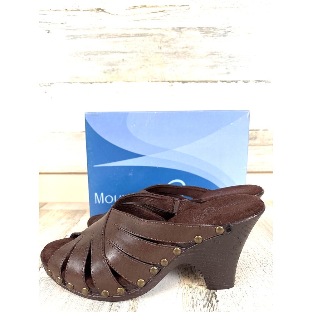 Mountain Sole Womens 9.5 Brown Edie Studded Wedge Sandals Casual Chic NWT - Picture 1 of 9